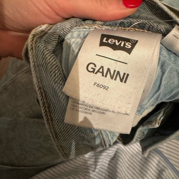 Levi x Ganni- Vintage Wide Leg Floral Light Wash Denim Jeans - Picture 9 of 11